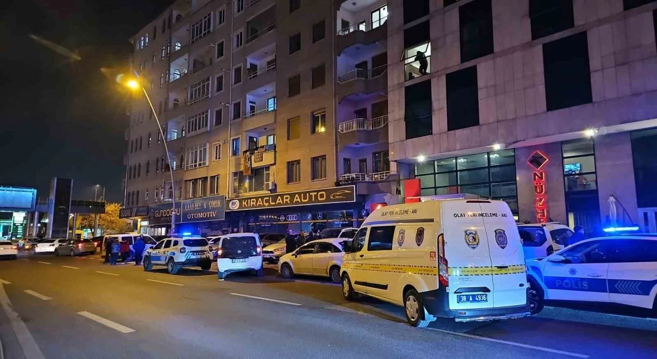 Kayseri'de husumetlilerin kavgası kanlı bitti: 2 ölü