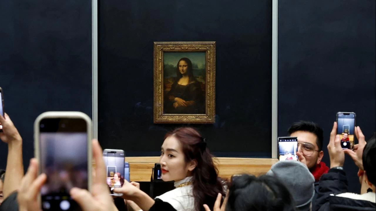 Mona Lisa tablosu  Louvre Müzesi'nden taşınıyor