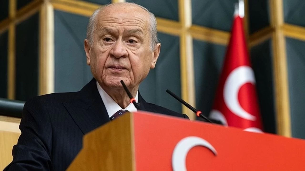 MHP Lideri Devlet Bahçeli: Arabeski çağ dışı bulanlar, milletin gerçeğini tanımayan gerizekalılardır