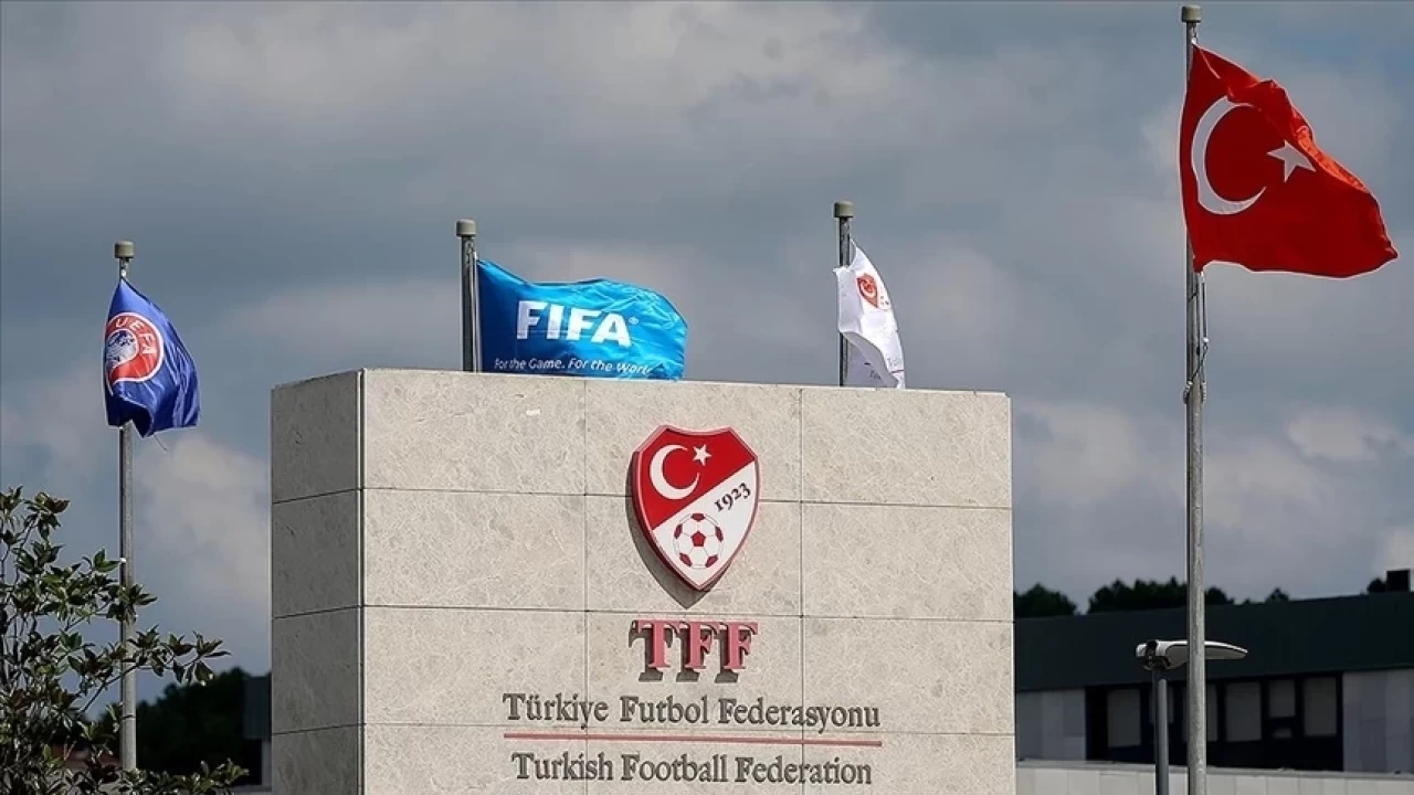 Türkiye Futbol Federasyonu'ndan sürpriz karar! TFF, takım harcama limitlerinde yüzde 30'luk sapmayı iptal etti