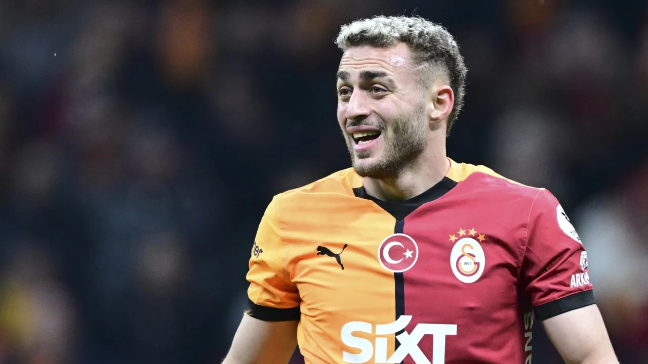 Galatasaray Göztepe maçında Barış Alper Yılmaz'dan örnek davranış | Hakemin kararını düzeltti