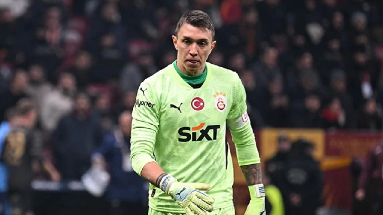 Muslera Galatasaray'ın teklifini reddetti