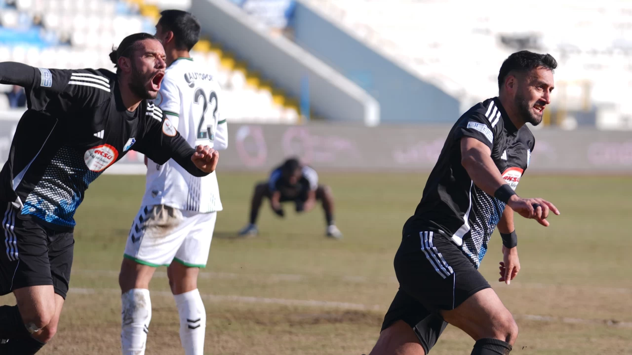 1. Lig'de lider Kocaelispor, Erzurumspor FK deplasmanında takıldı | Erzurumspor FK 1 Kocaelispor 1 - Türkgün - Türkçe Düşün | Son Dakika Haberleri, Güncel Haberler