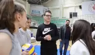 Guidetti ile "Yarının Sultanları" Mardin’de voleybol şöleni yaşattı