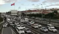 İstanbul'un bazı bölgelerinde trafik durma noktasına geldi