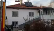 Neşet Ertaş'ın kız kardeşinin evi yandı