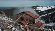 Kartalkaya'daki otel yangınına ilişkin gözaltına alınan 8 zanlı adliyede