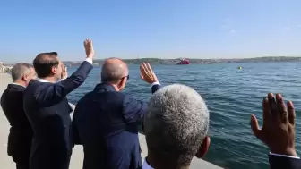 Cumhurbaşkanı Erdoğan Oruç Reis'i uğurladı