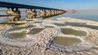 Güney Azerbaycan'ın gözdesi Urmiye Gölü yok olma tehlikesiyle karşı karşıya!