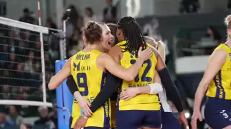 Fenerbahçe Kadın Voleybol takımı CEV Şampiyonlar Ligi’nde namağlup zirvede!