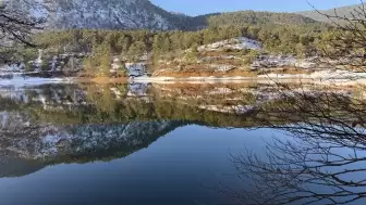 Boraboy Gölü’nde kartpostallık manzara