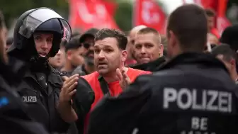 Alman polisinden skandal hareket! Bazı Türk taraftarlar gözaltına alındı