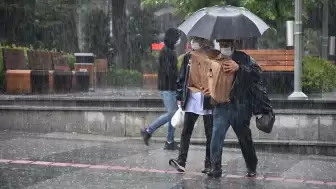 Meteoroloji hava durumu raporunu güncelledi! Sağanak yağışlar kapıda