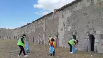 Ülkü Ocakları'ndan Erzurum'un Sivişli Tabyası'nda çevre temizliği