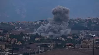 Beyrut'ta çok sayıda patlama sesi! Bölgeden dumanlar yükseldi!