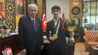 MHP Lideri Bahçeli, Dünya Şampiyonu Kick Boksçu Hamza Eren Göksu'yu tebrik etti