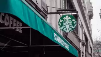 Starbucks'ın küresel satışları yüzde 4 düştü