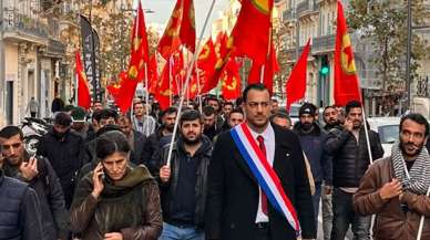 Fransa'da PKK'lılarla beraber o da sokağa indi! "Terör sevicilik genlerine işlemiş"