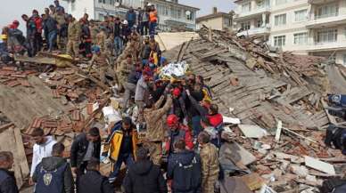 Malatya'daki depremde enkaz altında kalan 1 kişi kurtarıldı