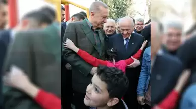 Cumhurbaşkanı Erdoğan ve  MHP Lideri Bahçeli'ye sarılan minik Eylül'ün hayali gerçek oldu