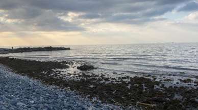 Hatay'da deniz çekildi