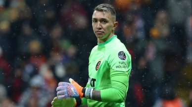 Galatasaray'da Fernando Muslera şoku! Sahadan sedye ile ayrıldı...