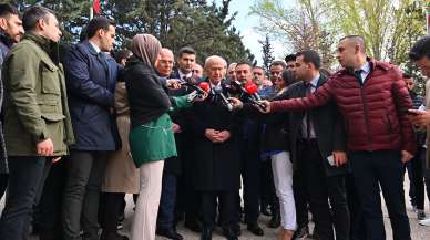 Alparslan Türkeş'in kabrini ziyaret eden MHP Lideri Bahçeli'den 14 Mayıs mesajı