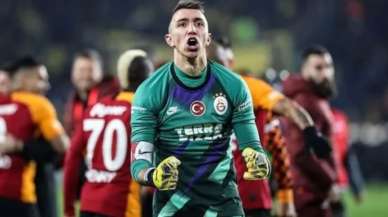 Galatasaray, derbiye şampiyon çıkarsa yapılacak Muslera tezahüratı Fenerbahçe taraftarını çıldırtacak