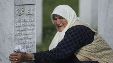 BM'den Srebrenitsa itirafı: Halkı ortada bıraktık