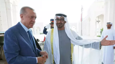 Cumhurbaşkanı Erdoğan BAE'de: İlişkilerimizi stratejik ortaklık düzeyine çıkartacağız