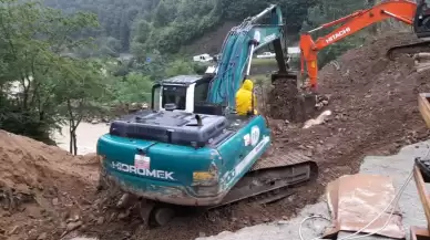 Giresun'da zemini çöken fabrikada göçük altında kalan 3 işçiden 2'si kurtarıldı