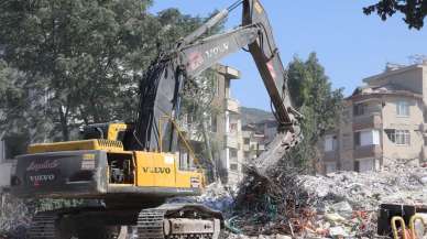 Hatay'da 1 milyon metreküpe yakın enkaz taşındı