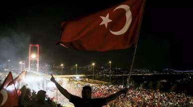 Tarihi direnişin 7. yılı... Türk milleti milli iradeye sahip çıktı