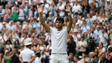 Wimbledon'da şampiyon Carlos Alcaraz!