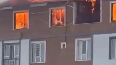Batman’da çatı katında çıkan yangında 6 daire kullanılamaz hale geldi