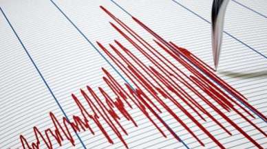 İzmir'de korkutan deprem