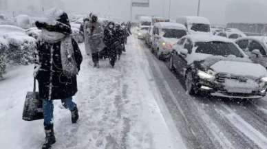 Eldiven, kazak ne varsa hazırlayın! İstanbul'da lapa lapa kar yağacak