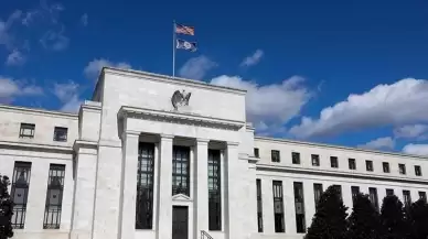 Fed Başkanı Powell, faiz oranlarının uzun süre yüksek kalabileceğinin sinyalini verdi