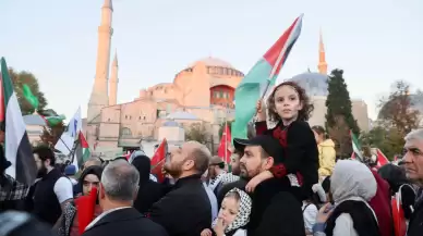 İstanbul’da on binler Filistin için yürüdü: Kahrolsun İsrail!