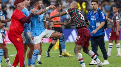 Gergin kupa finali! Felipe Melo geceye damgasını vurdu