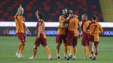Galatasaray son dakikada galibiyete ulaştı