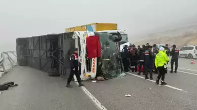 Malatya'da yolcu otobüsü devrildi: 3 kişi hayatını kaybetti