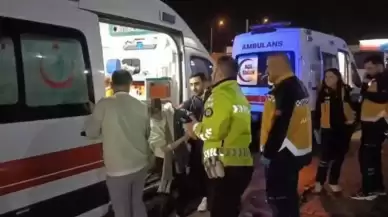 Bursa'da feci kaza! Midibüs elektrik direğine çarptı: 10 yaralı