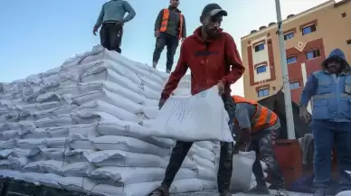 İsrail Limanı'nda engellenen yardım için Türk yetkililer harekete geçti