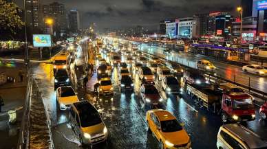 İstanbul'da trafik durma noktasına geldi