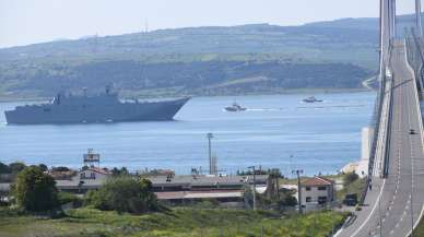 İspanya'nın hücum gemisi Çanakkale Boğazı'ndan geçti