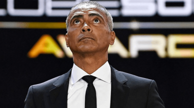 Romario 58 yaşında futbola geri dönüyor