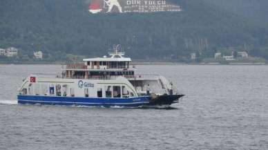 Gökçeada feribot seferlerine 'fırtına' engeli