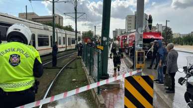 Gaziantep'te tramvayın üzerine yıldırım düştü