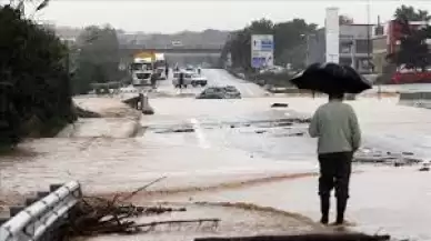 İspanya'da fırtına ve şiddetli yağışlar felakete yol açtı